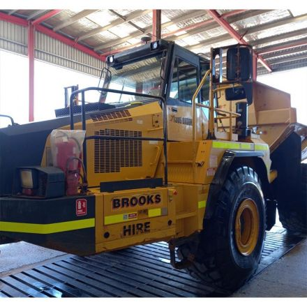 KOMATSU Used Diesel Mining Dump Truck HM400-2 40 Ton Articulated Dump Truck in Good Condition